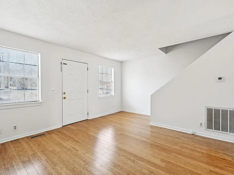 217 Walton Ferry Rd #108 — Photo 4