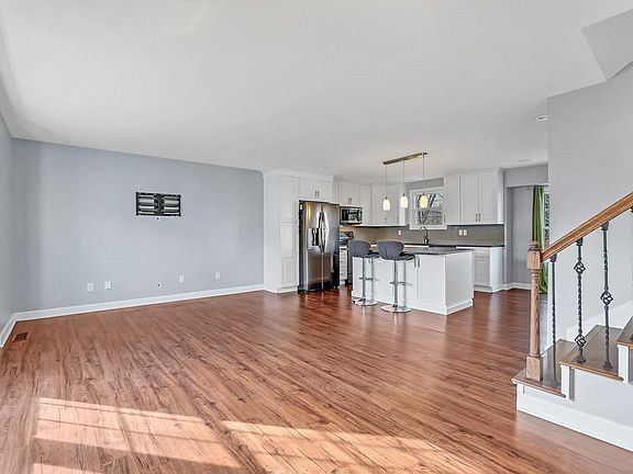 2nd image of 1236 Timberwood Dr