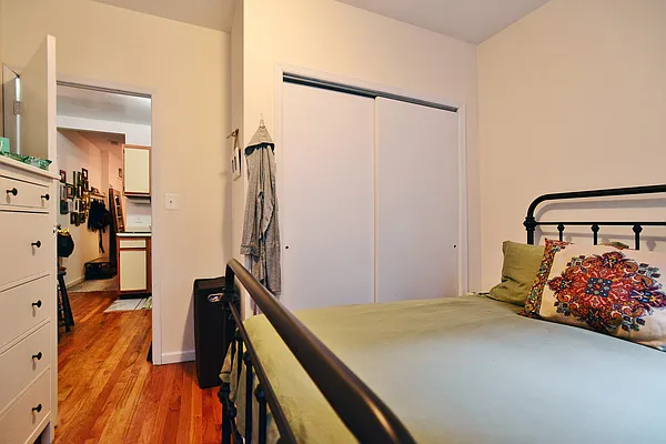 Rented by J Misrahi Realty Corp | media 12