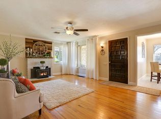 17 N Ham Ln, Lodi, CA 95242