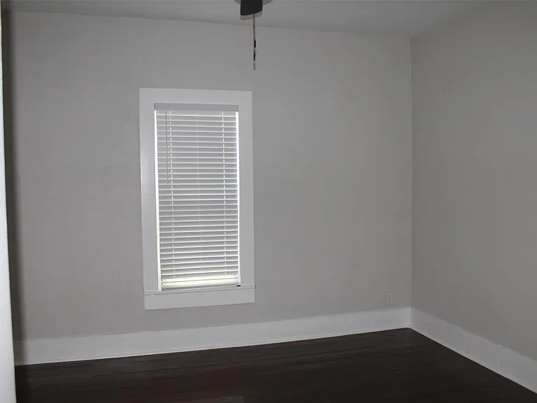402 Granberry St — Photo 12