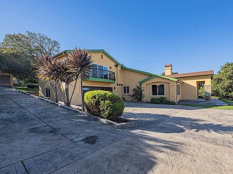 300 Mesa Rd — Photo 16