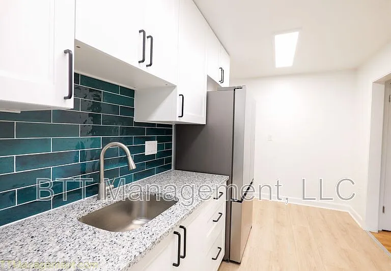 8712 Plymouth St #3 — Photo 1