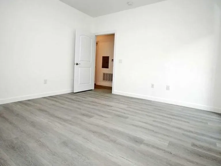 754 Paterson Ave #1 — Photo 6