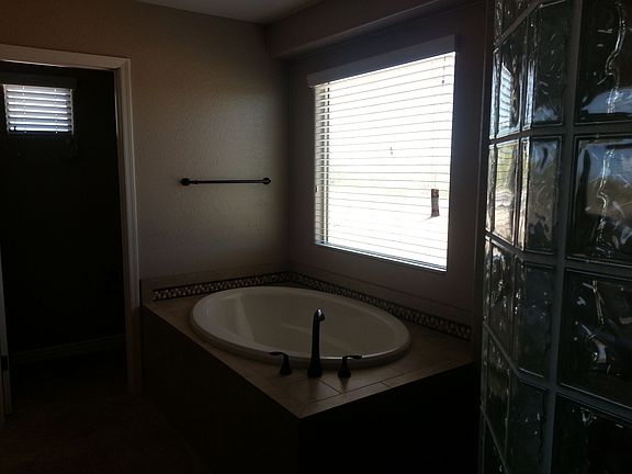 4024 E CASITAS DEL RIO DR