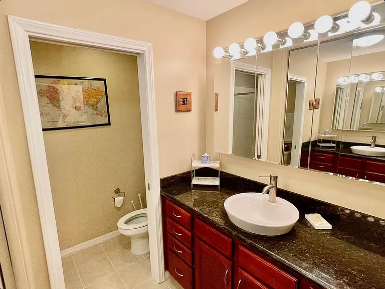 5252 Balboa Arms Dr #170 — Photo 7