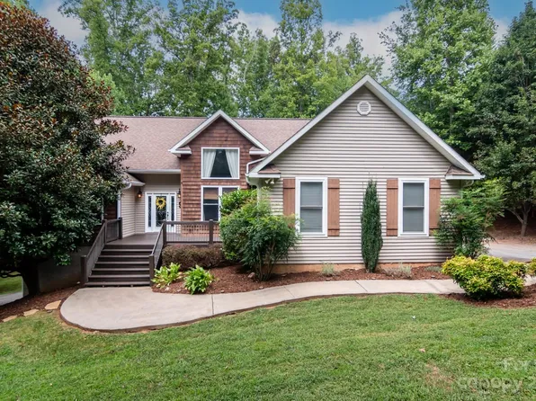 9 Jupiter Hills Dr, Weaverville, NC 28787