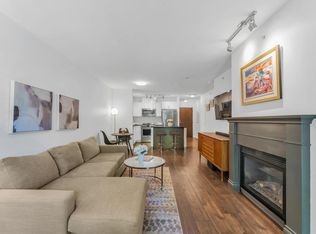 175 W 1st St #105, North Vancouver, BC V7M 3N9