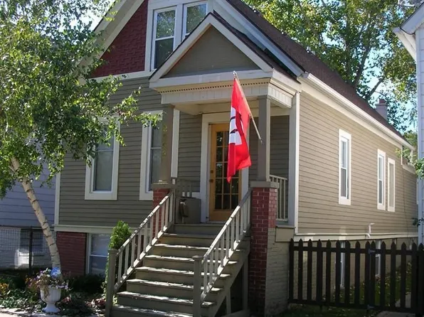 2561 N Gordon Pl, Milwaukee, WI 53212