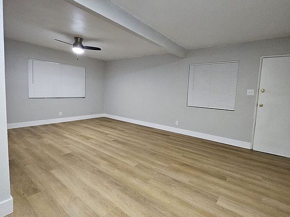 5th image of 733 Lilly Ln APT 15A