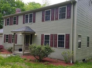 40 West St, Pepperell, MA 01463