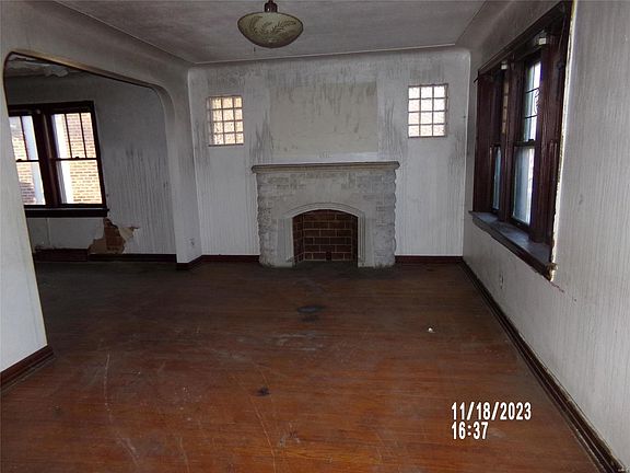 4th image of 5970 Astra Ave