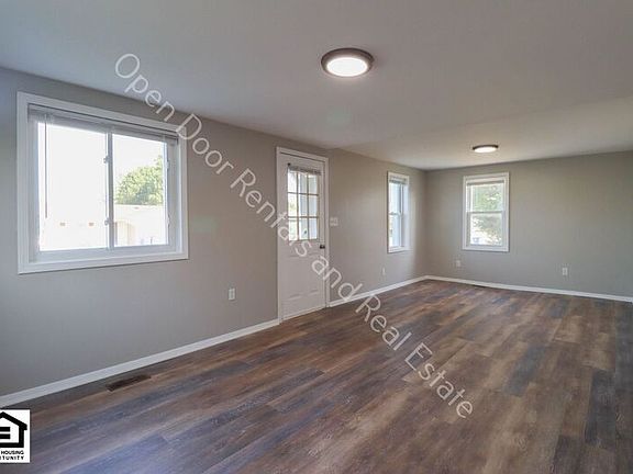 4th image of 1801 Dallas St