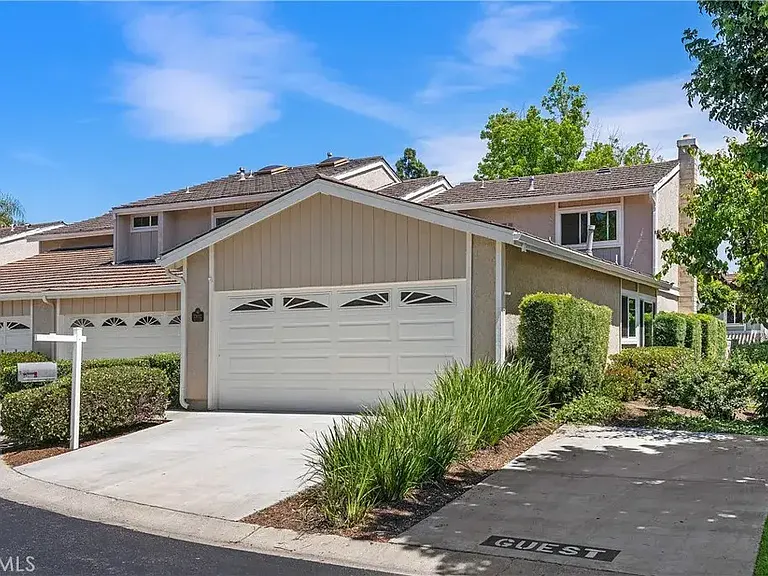 33032 Driftwood Ct — Photo 2