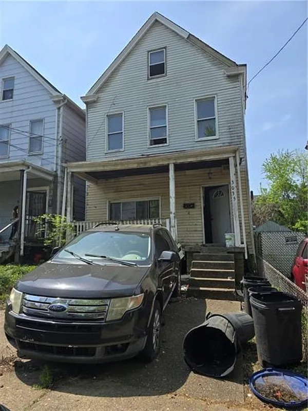 5 bed, 1793 sqft, $2,500 — Photo 3