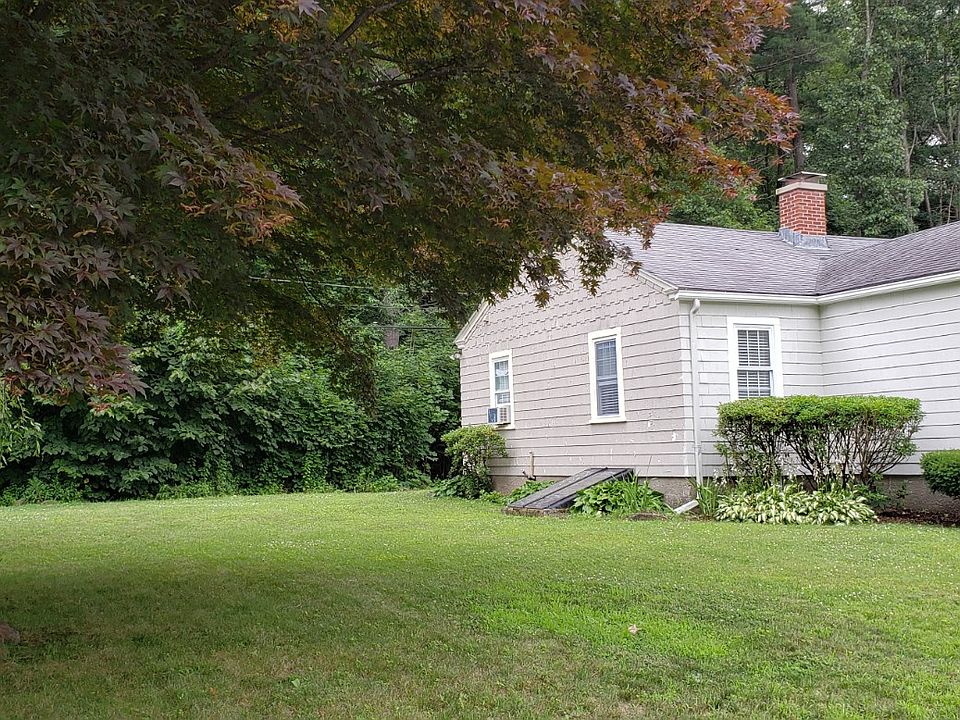 2nd image of 141 S Flagg St