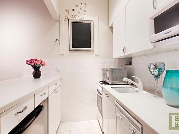 2nd image of 415 E 80th St APT 1K