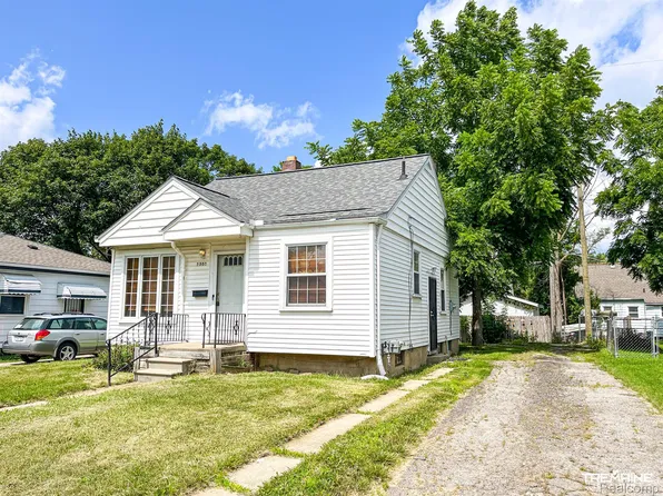 2502 Prospect St, Flint, MI 48504