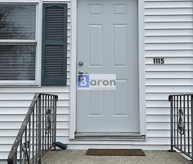 1115 S Spring St #1 — Photo 1