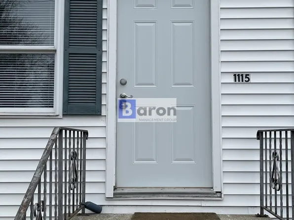1115 S Spring St #1, Mishawaka, IN 46544