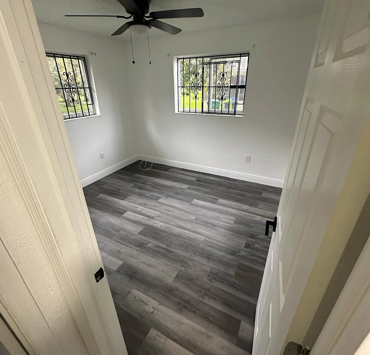 2 bed, 900 sqft, $2,300 — Photo 4