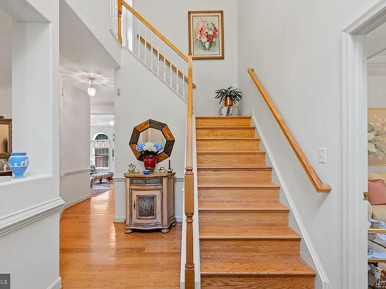 14 Hermitage Dr — Photo 7