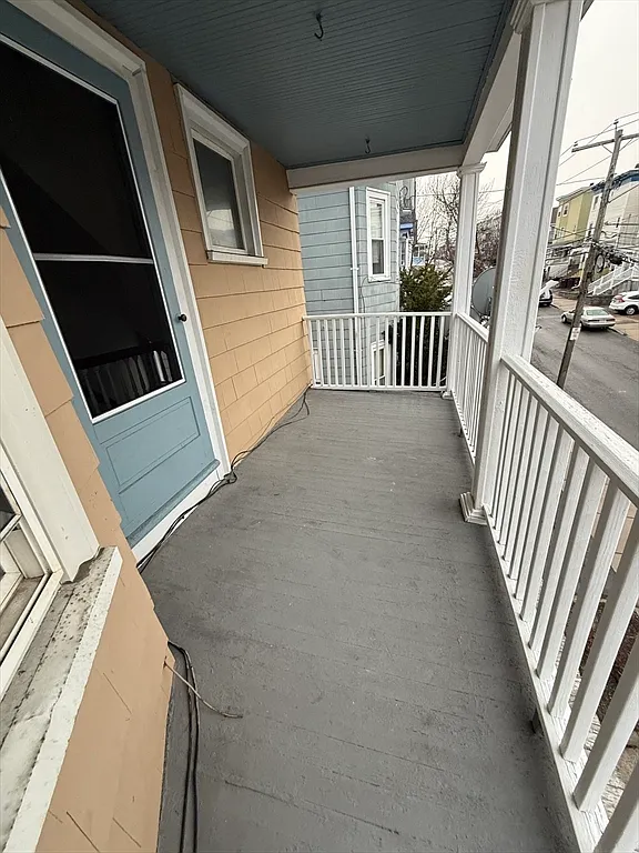 Building Photo - 133 Vernal St #2