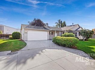 6066 N Lake Shore Ave, Garden City, ID 83714