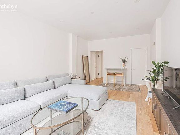 2nd image of 340 W 86th St APT 10B