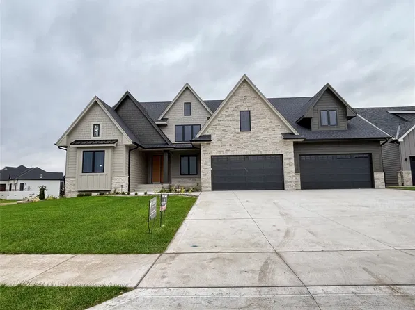 3837 NW 183rd St, Clive, IA 50325