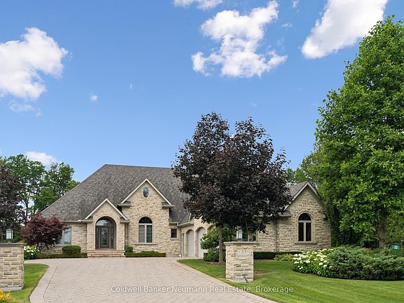 3rd image of 33 Cassin Ct