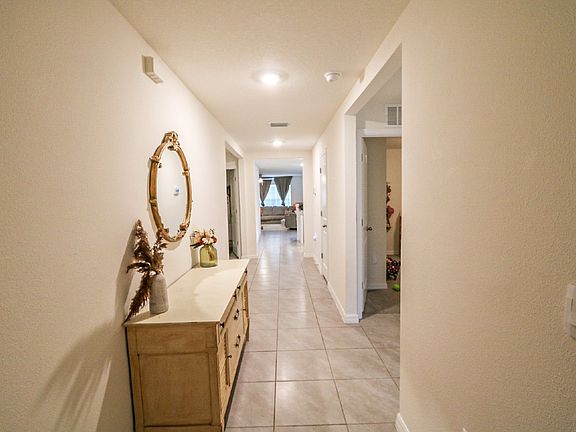 4th image of 5180 Plumeria Dr