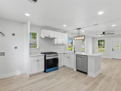 300 Hafer St, Baytown, TX, 77520