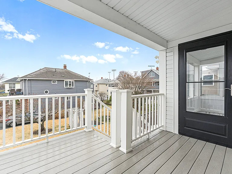 72 Windsor Rd #2 — Photo 14