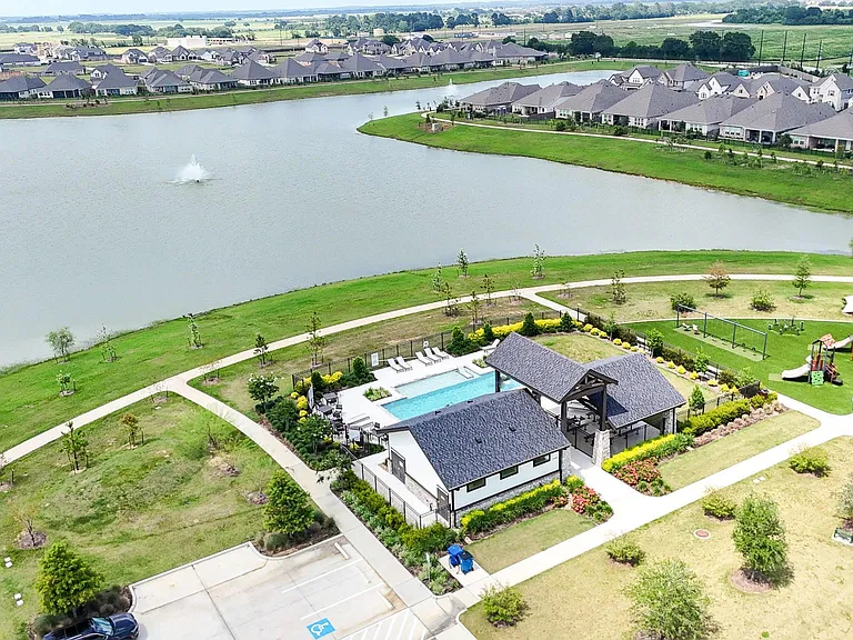 32239 Cedar Crest Dr — Photo 35