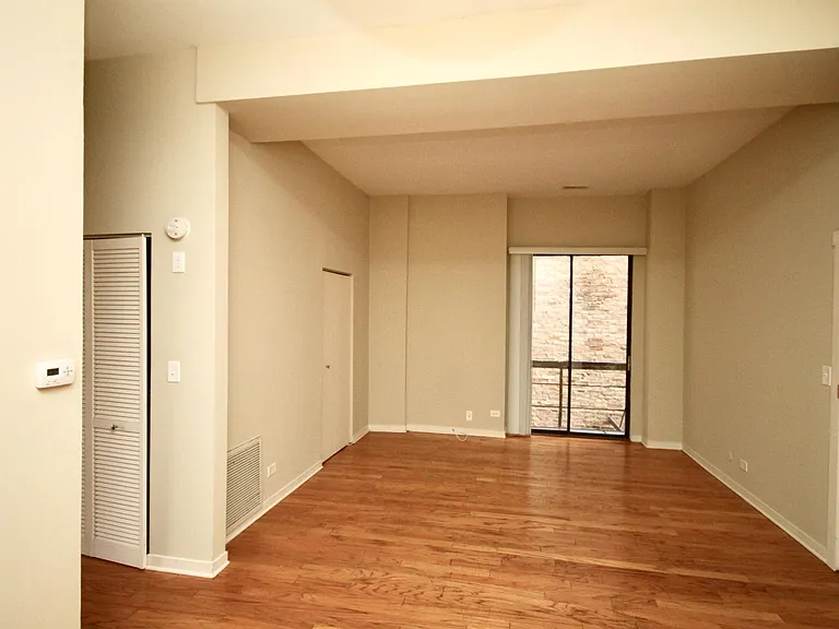 2310 N Clark St #2E — Photo 12