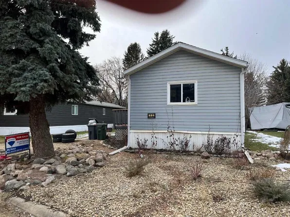 6405 54th St #12, Ponoka, AB T4J 1L9