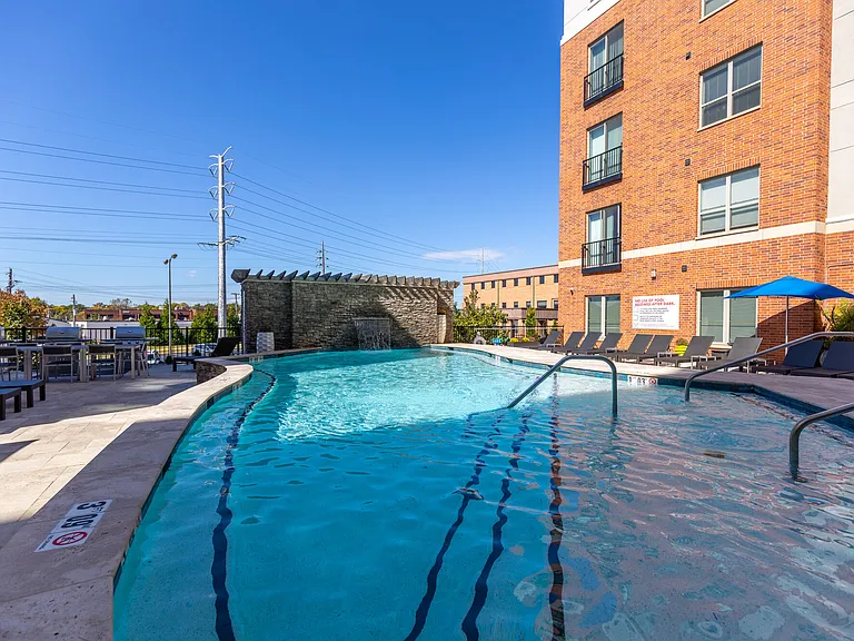 The Barton Apartments — Photo 21