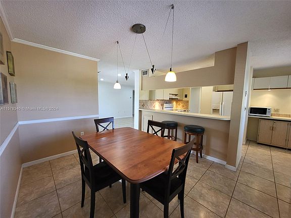 3rd image of 6305 Gage Pl APT 302-A