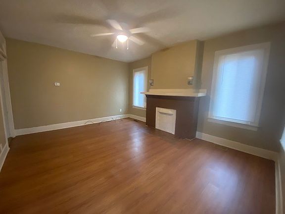 2nd image of 1273 Arnold Pl