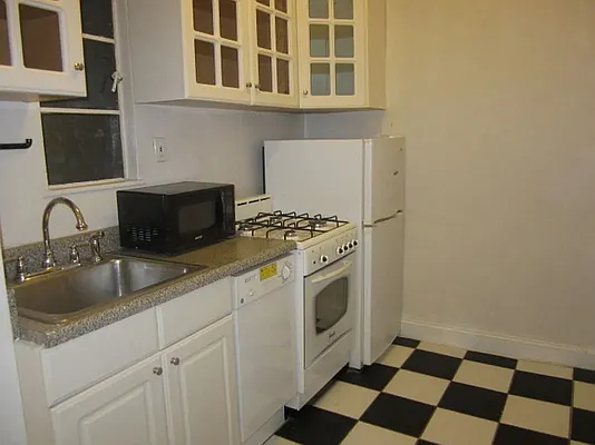 Rented by Brown Harris Stevens | media 2