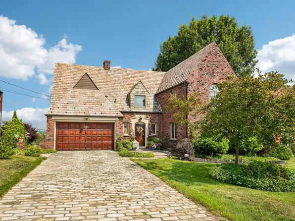 3858 Brownsville Rd, Pittsburgh, PA 15227