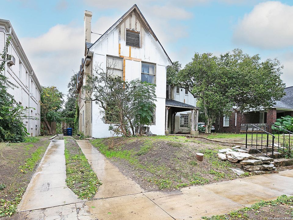 1st image of 264 E LULLWOOD AVE