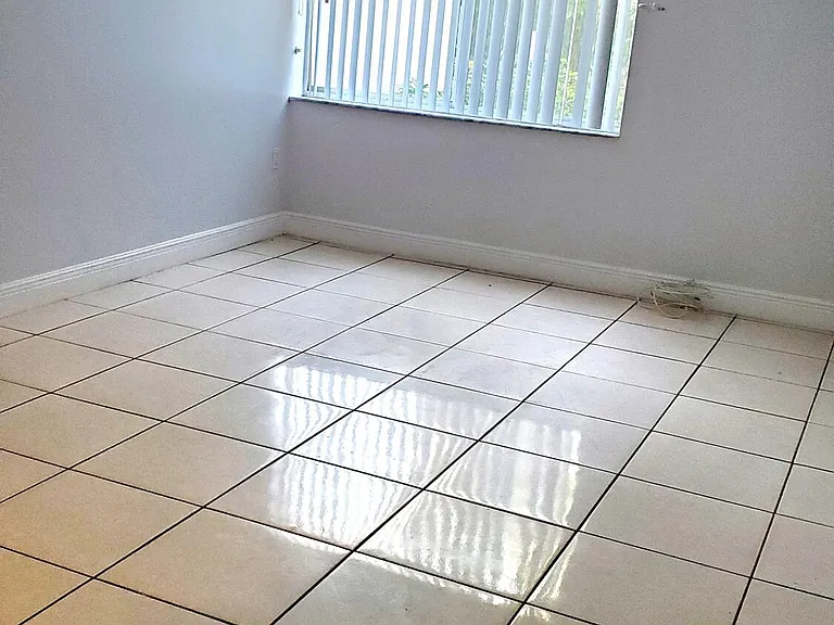 721 N Pine Island Rd #103 — Photo 21