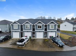 1524 SE Honeysuckle Loop, Warrenton, OR 97146