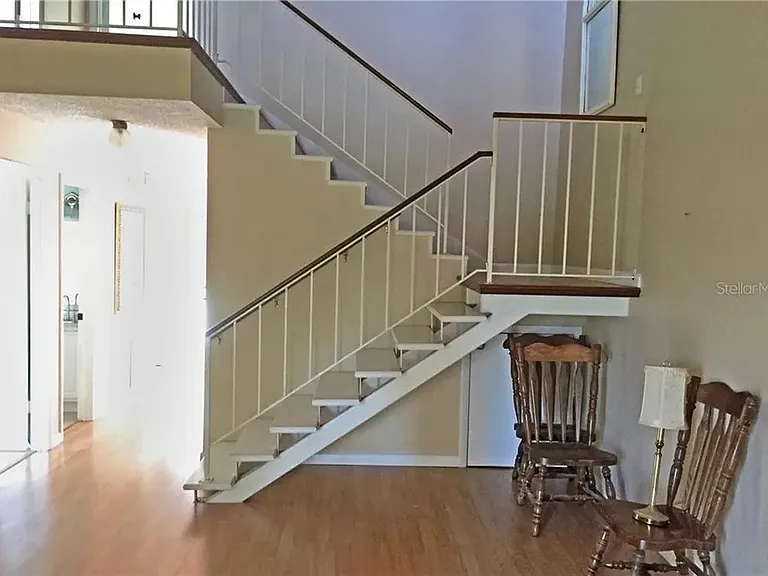 1530 Pickwood Ave — Photo 2