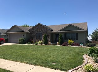 555 Fleetwood, Sherman, IL 62684