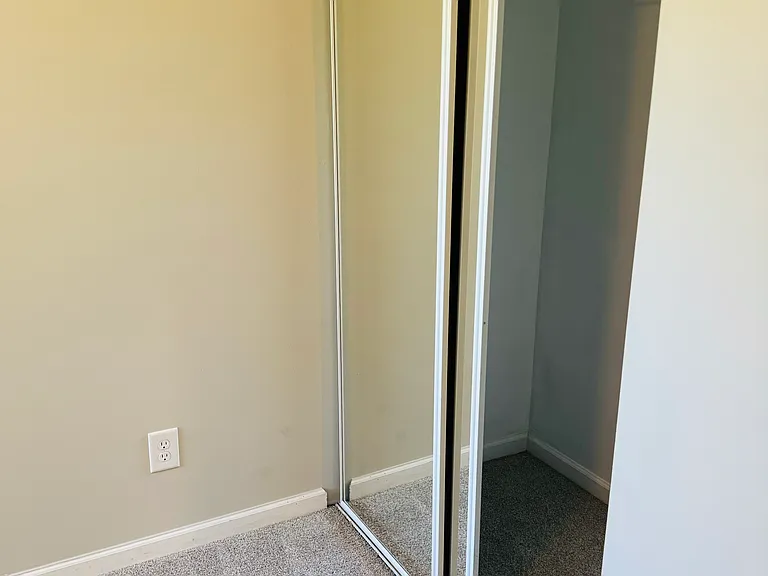 208 Oak Grove Way — Photo 36