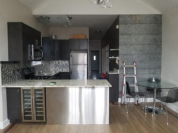 2nd image of 3113 W Warren Blvd Unit 3