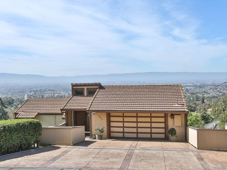 1st image of 15825 Alta Vista Way
